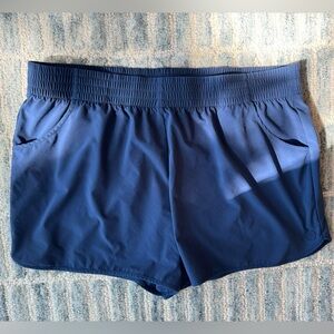 NWOT - Lilly Pulitzer UPF 50+ Luxletic 4" Backcourt Short